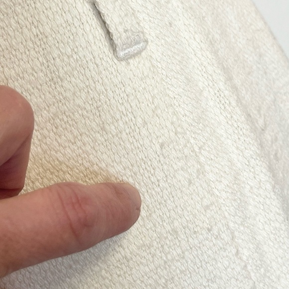 Classic Burberry wool blend knit pencil skirt! - Picture 13 of 15